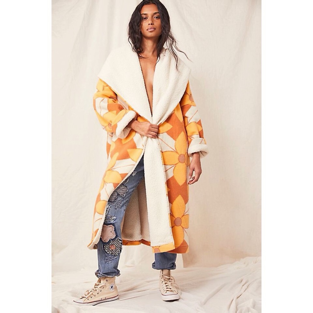 FREE PEOPLE it’s all happening cardigan 🌻 🐑